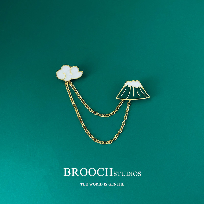The waist-closing artifact brooch ins tide personality Mount Fuji clouds anti-light buckle pin cute Japanese female small fresh