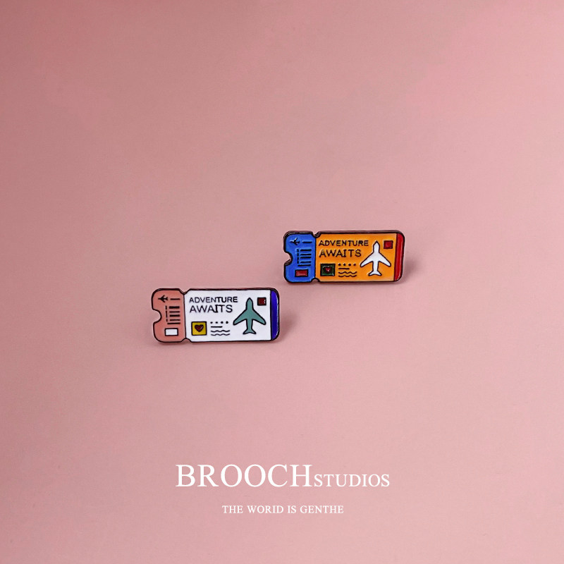 Plane ticket brooch Boarding pass badge Cute couple student clothes Pin buckle pin corsage bag pendant accessories