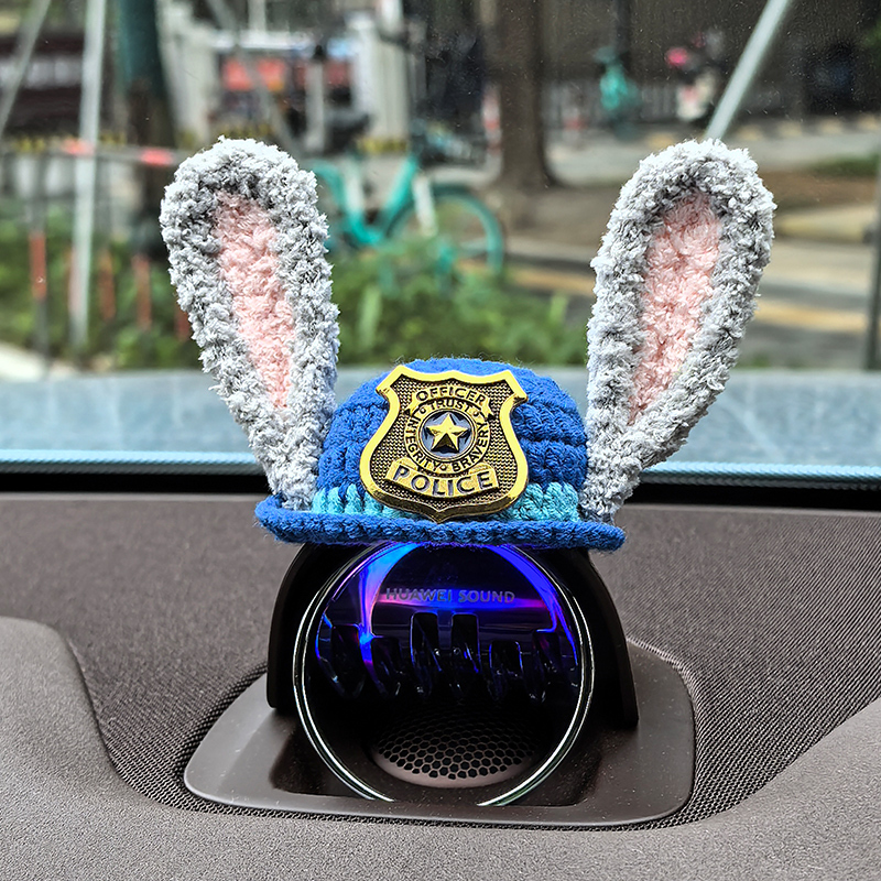 Handmade Crocheted Finished Product: Rabbit Police Officer Xiaoyi Audio Speaker Hat Ornament for Wunjie M9 M8 M7 M6 R7 V9Z7T