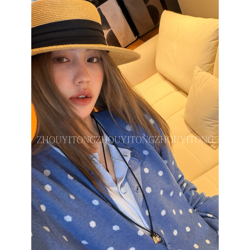 [Polka Dot Fashion] Zhou Yitong Blue Klein Blue Fake Two-Piece Long-Sleeve Knit Top for Women, Autumn and Winter Top