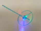 Большой свет -измеряющий руку с толчкой летающая блюдца Tianwai Faixian Night Light Bamboo Dragonfly Flash Toys Toys Hot Source Source