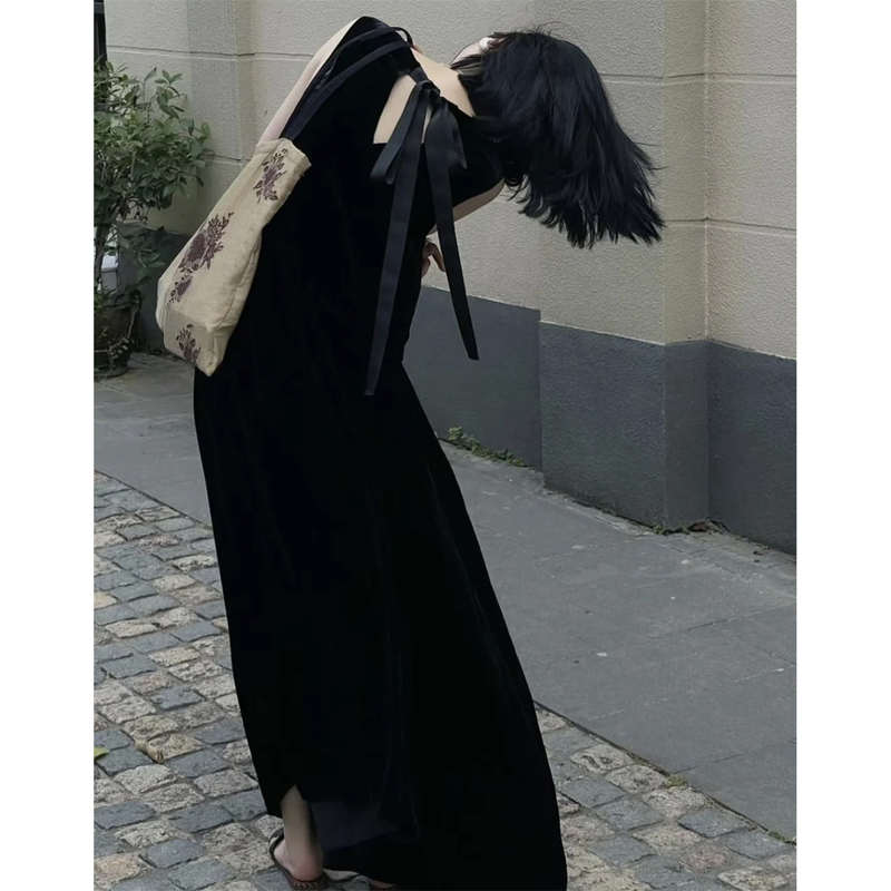 Zeroyk Summer Velvet Little Black Dress with a High-End Feel, Loose Fit with Back Ribbon, Slimming, Large Hem Dress, Tank Dress Zeroyk Summer Velvet Little Black Dress with a High-End Feel, Loose Fit with Back Ribbon, Slimming, Large Hem Dress, Tank Dress