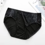 Шелковое кружевное сексуальное нижнее белье, дышащие тонкие трусы, средняя посадка, с акцентом на бедрах