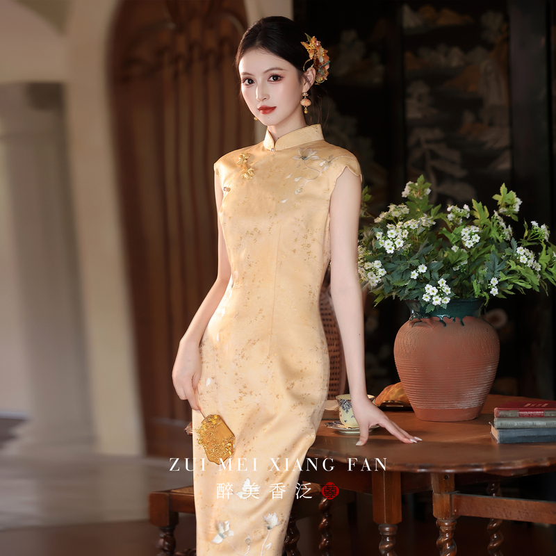 New Chinese-Style Golden Cheongsam 2026 New Slim-Fit Toast Dress Bride Engagement Dress Wedding Homecoming Dress with a Sense of Sophistication