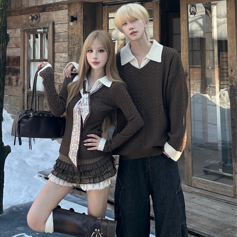 High-End Couple's Polo Collar Knitwear with a Faux Two-Piece Design, Men's and Women's Sweater, Slim-Fit Short Long-Sleeve Top for Autumn and Winter High-End Couple's Polo Collar Knitwear with a Faux Two-Piece Design, Men's and Women's Sweater, Slim-Fit Short Long-Sleeve Top for Autumn and Winter