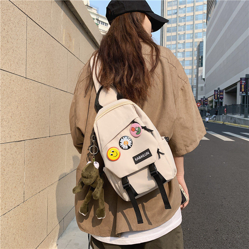 Hong Kong 2022 new bag women's messenger bag casual all-match large-capacity chest bag women's bag travel backpack sports bag