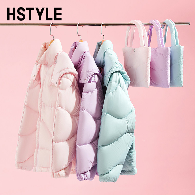 韩都衣舍 22年冬季新款 纯色轻薄连帽 女式羽绒服 双重优惠折后￥153.5包邮 赠海报同款袋子