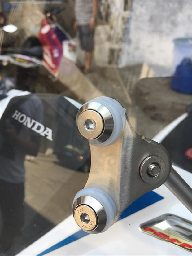 Honda chia dòng 125 Yamaha nhanh Eagle 125 xe tay ga điện phía trước kính chắn gió xe máy phổ quát kính chắn gió - Kính chắn gió trước xe gắn máy kính chắn gió moto