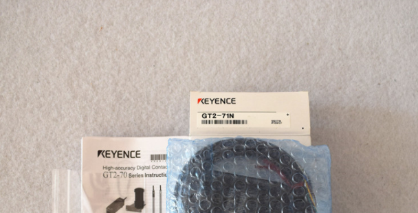 KEYENCE Kienz GT2-71N amplifier unit DIN rail type NPN digital sensor bargaining