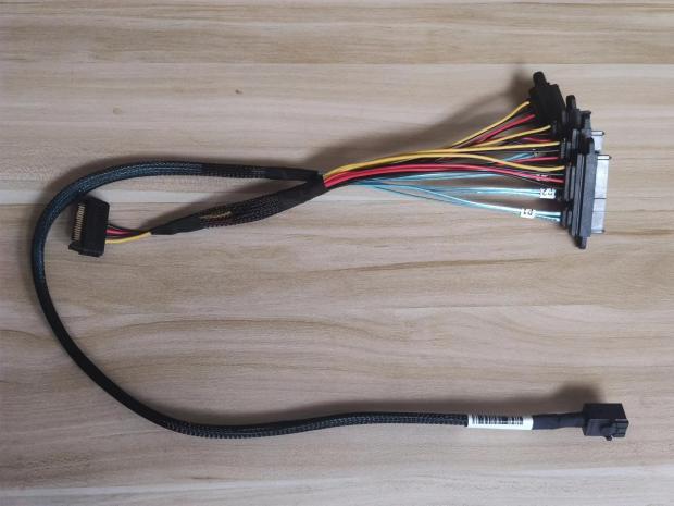 12g Mini Sas Sff-8643 to 8482 (4Sas) One-To-Four Raid Hard Drive Data Cable