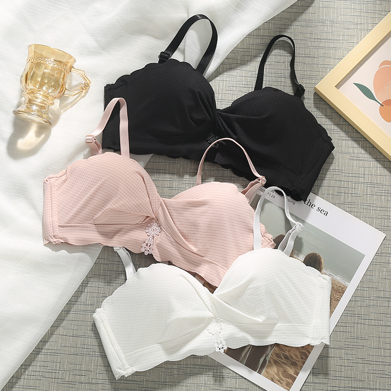 Thin undergarments female small breasts gather without steel ring to receive sub-breast girls university student Jane about 2022 exploits bra hood