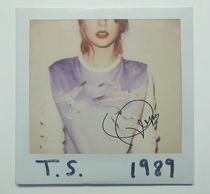 Taylor Swift pro-pen signature 1989 LP с сертификатом SA