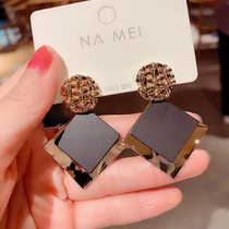 Korean square earrings female temperament 2021 new autumn winter Net red metal senior sense personality earrings earrings