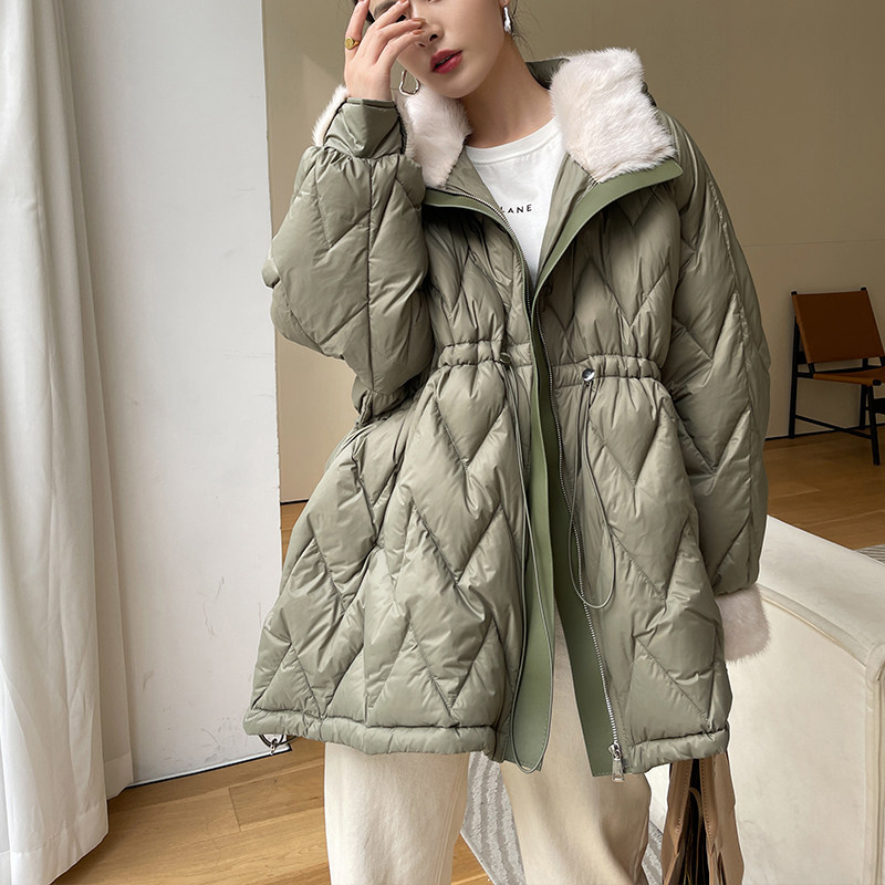 Imported mink collar feather jacket feather 2021 winter new medium and long version broad - cap casual coat European fur
