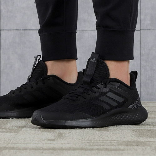 Adidas, беговые кроссовки для отдыха