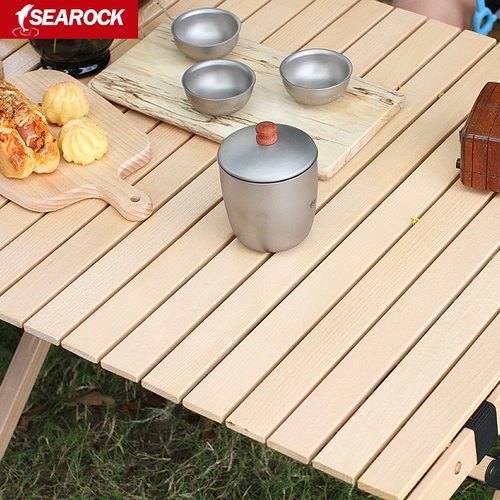 На открытом воздухе в кемпинге яичный рулон Стол столовой лагерь для барбекю для барбекю Стол Самостоятельный тур Складывая сплошное дерево и дикий обеденный стол 榉 榉 榉 榉 榉 榉 榉 榉 榉 榉 榉 榉 榉 榉