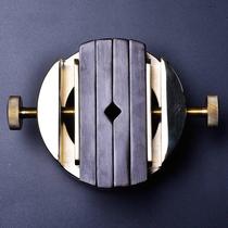 Seal bed stamp clamp all-in-one machine holder seal bearing anti-slip study four treasures Xiling Seal Society copper seal engraved seal