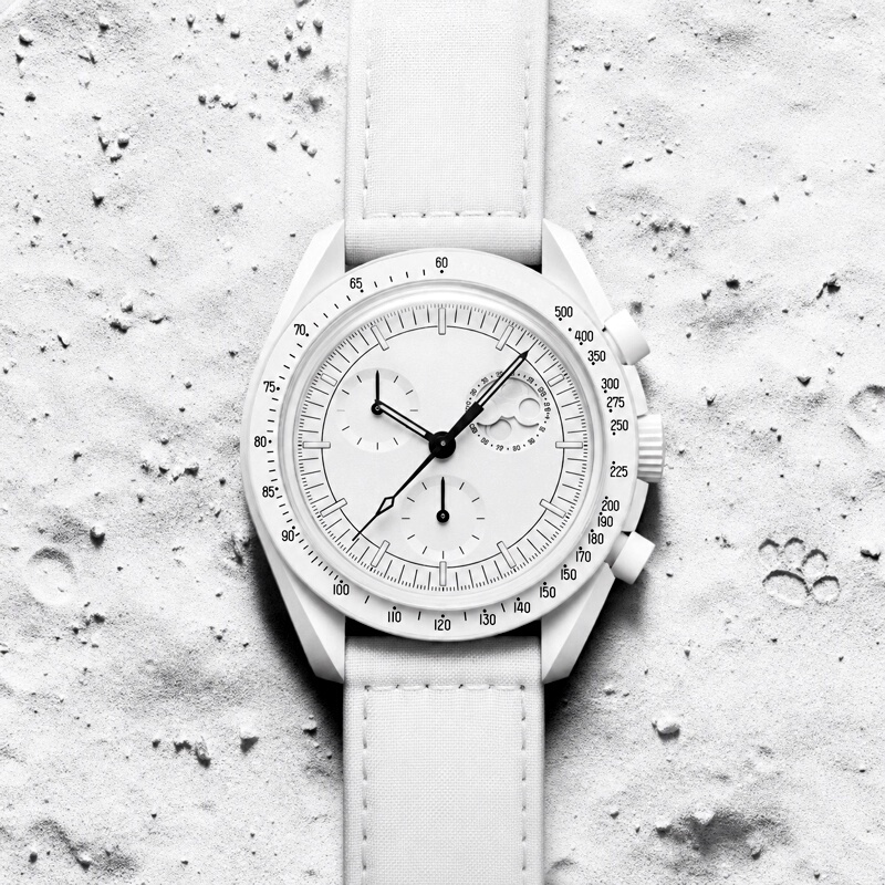 New Snoopy Co-Branded Moon Watch Six-Hand Moon Phase Quartz Watch Fashionable Trendy Waterproof Luminous Watch for Men and Women