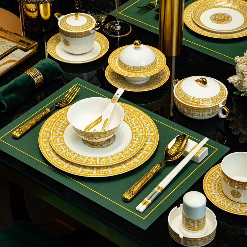 High-Temperature Underglaze Color Hotel Tableware Stew Pot Bone China Bowl and Plate Set Household Plate Chopsticks Coffee Cup Hermes Tableware High-Temperature Underglaze Color Hotel Tableware Stew Pot Bone China Bowl and Plate Set Household Plate Chopsticks Coffee Cup Hermes Tableware