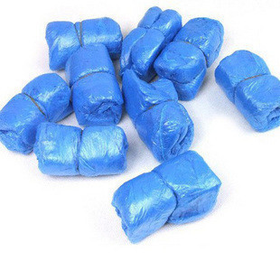 Disposable shoe cover thickened waterproof rainy day foot cover in house shoe cover sample plate room indoor plastic cover 100 only