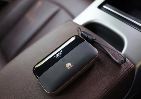 Huawei E5885LS-93A сопровождает Wi-Fi 2 Pro 3 сеть 4G Беспроводной маршрут до сокровища Wi-Fi Зарядки