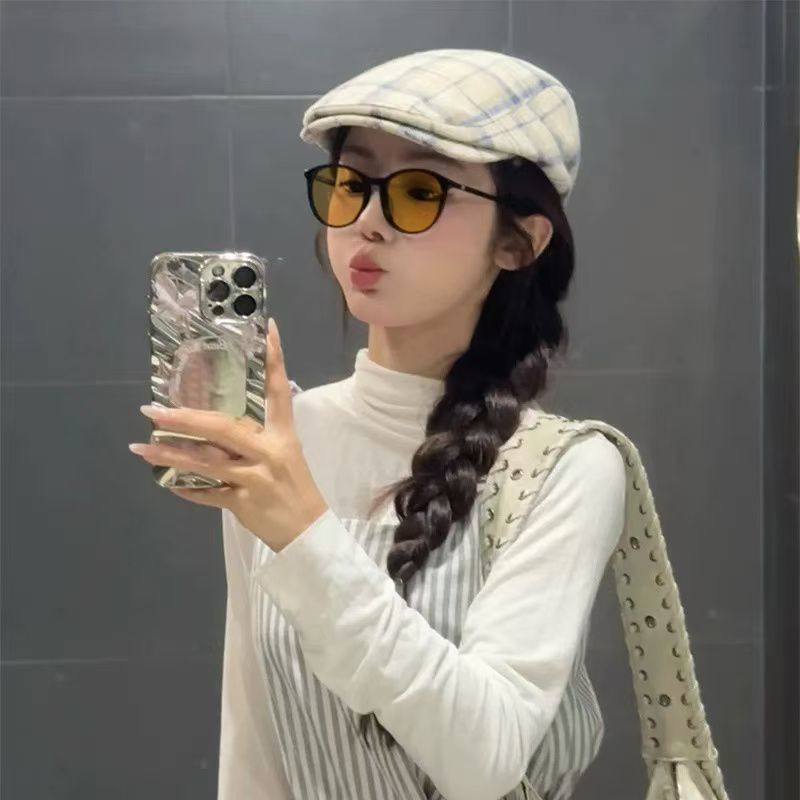 Ultra-Light Plain Black Frame Photochromic Anti-Uv Night Driving Night Vision Glasses Anti-High Beam Glare Round Frame for Women