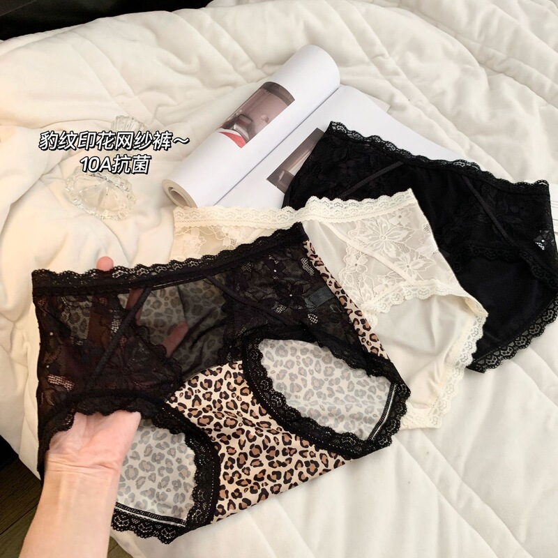 Leopard Print Panties for Women, Pure and Sexy Lace, Comfortable Mid-Waist Hip-Hugging Briefs with Extended Crotch, Jacquard Hollow Mesh Underwear
