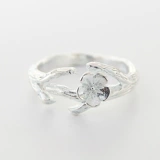 Кольцо в форме цветка, серебро 925 пробы