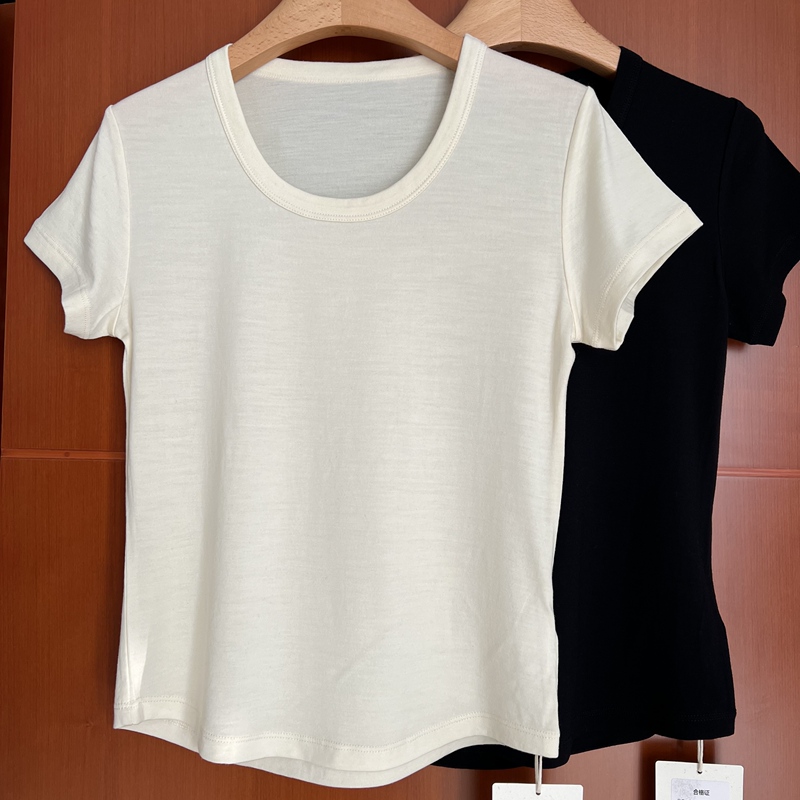 15.5 Micron 100% Merino Wool Large Round Neck Women's Short-Sleeved Slim-Fit T-Shirt for Commuting, Casual, Skin-Friendly and Breathable 15.5 Micron 100% Merino Wool Large Round Neck Women's Short-Sleeved Slim-Fit T-Shirt for Commuting, Casual, Skin-Friendly and Breathable
