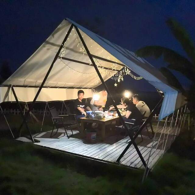Farmhouse Canopy Thickeneded Camp Hotel Outdoor Courtyard Restaurant Rooftop Camping Style Tent Rainproof and Sunproof Commercial