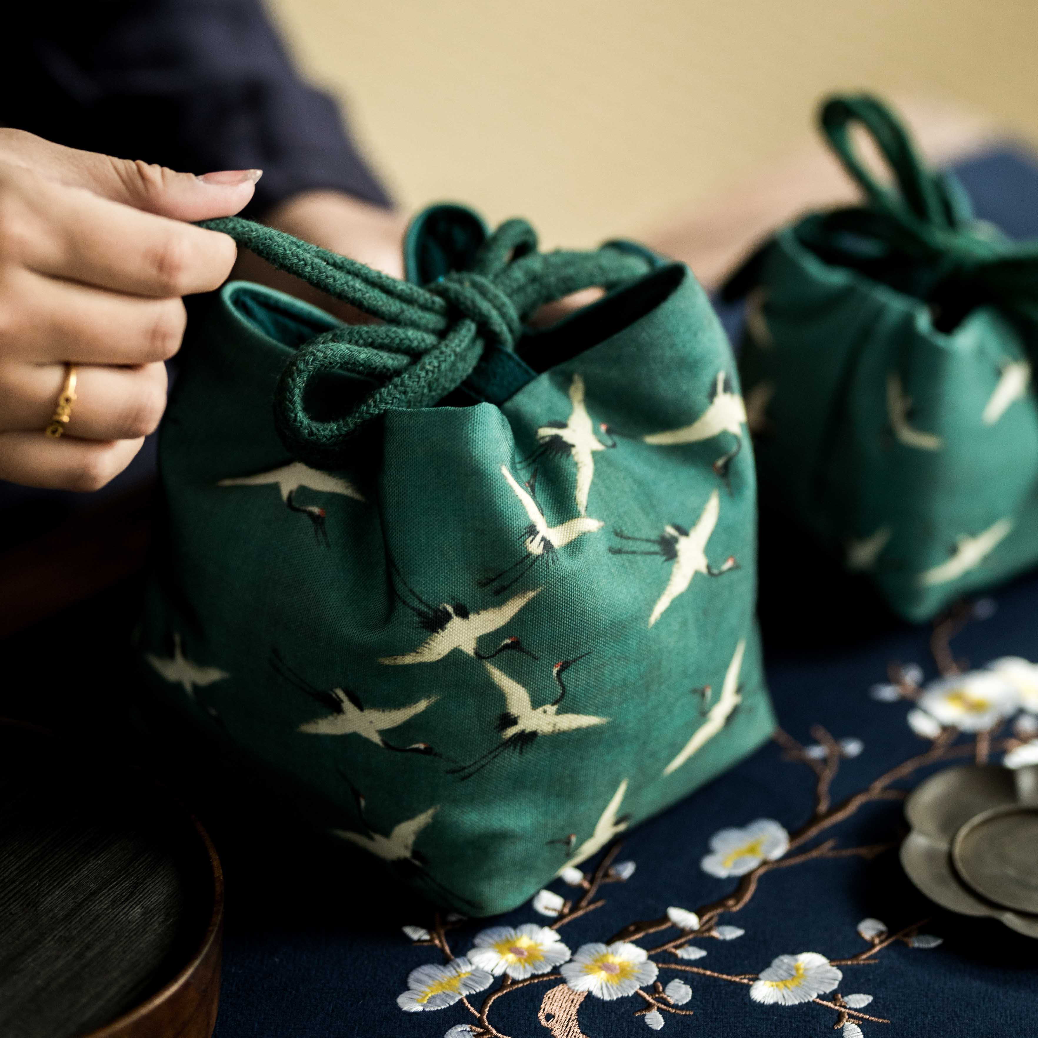 Vegetation school with thick cotton and linen tea receive a package travel work receive bag are it tea bag cloth