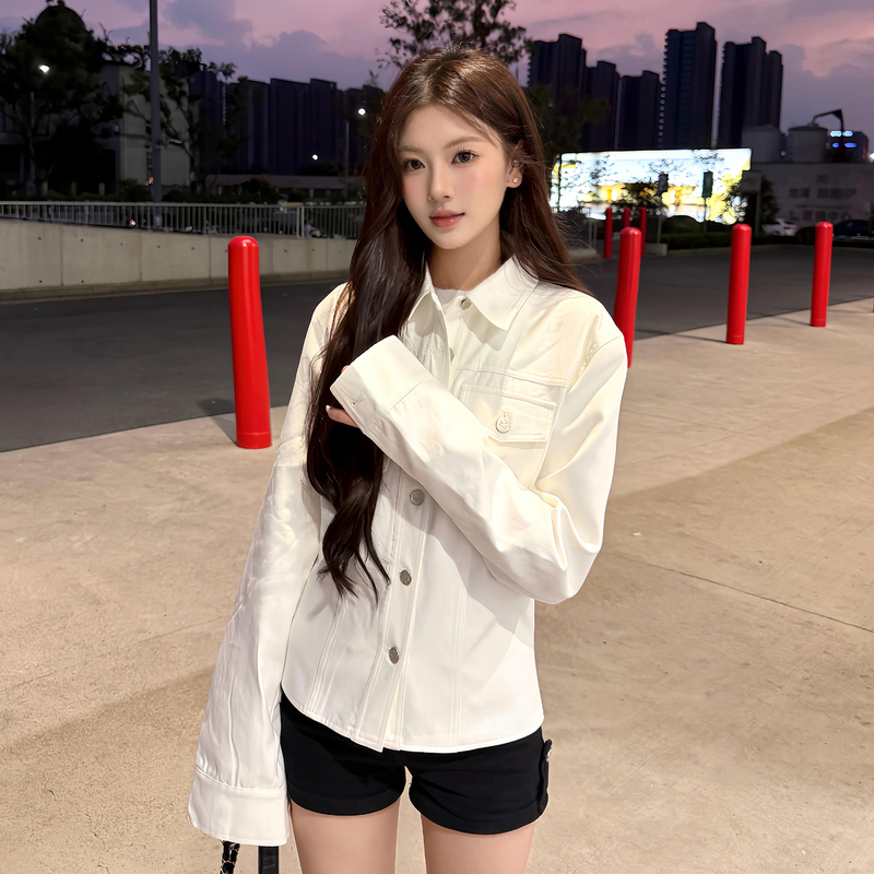 Autumn Early Autumn White Lapel High-End Short Jacket for Women, Korean Style Niche Design Casual Jacket Autumn Early Autumn White Lapel High-End Short Jacket for Women, Korean Style Niche Design Casual Jacket