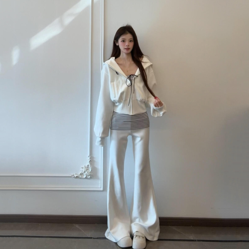 Spring Outfit Casual Sports Sweatshirt Set for Women 2026 Spring Super Trendy High-End Style Petite Early Spring Complete Set