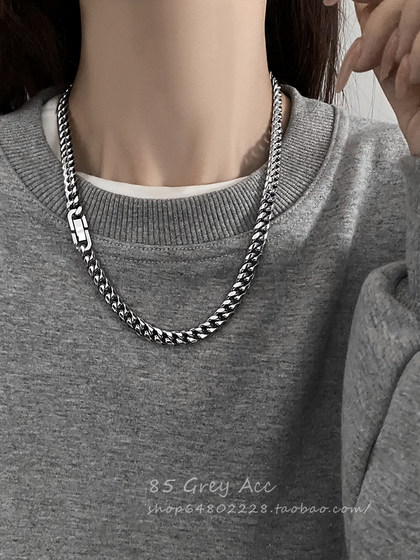 다목적 티타늄 강철 쿠바 목걸이 힙합 남자와 여자 트렌디 한 멋진 스웨터 체인 커플 간단한 스웨터 체인 쇄골 체인 금속