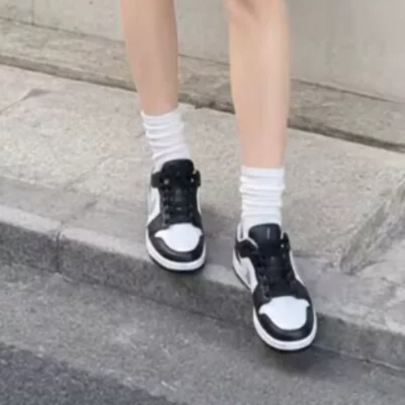 In-Stock Jordan 1 Retro Classic Trendy Versatile Sports Casual Shoes Low-Top Unisex Sports Basketball Shoes In-Stock Jordan 1 Retro Classic Trendy Versatile Sports Casual Shoes Low-Top Unisex Sports Basketball Shoes