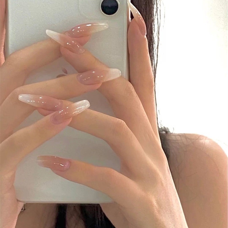 Purely Handmade Wearable Nails, Short Style, Nude Color, Translucent White Gradient, Ice Translucent Finished Nail Pieces, Nail Art Stickers, Fake Nail Stickers