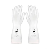 Прачечные промывки посудомывания для женской кухни.