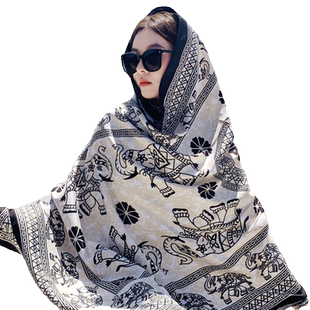 民族风围巾防晒披肩女云南青海旅游穿搭丝巾海边沙滩纱巾薄款春秋