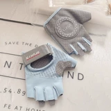 Летние перчатки для спортзала, дышащий шелковый спортивный нескользящий износостойкий комплект для йоги, без пальцев