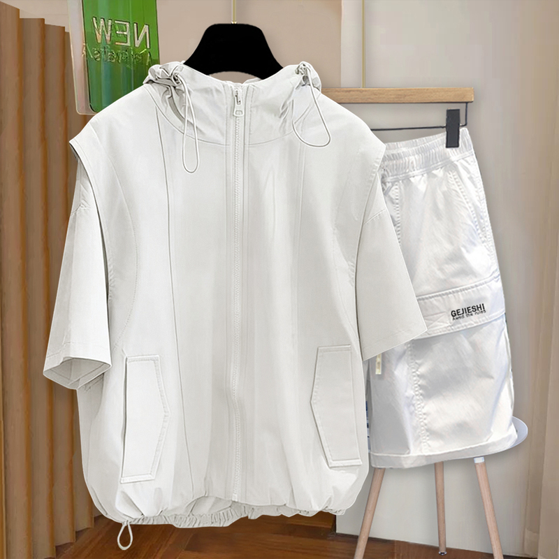 American Workwear Style Hooded Short-Sleeved Cardigan for Men and Women, Fake Two-Piece Design, Loose and Versatile Fashion Suit, New Summer Style American Workwear Style Hooded Short-Sleeved Cardigan for Men and Women, Fake Two-Piece Design, Loose and Versatile Fashion Suit, New Summer Style