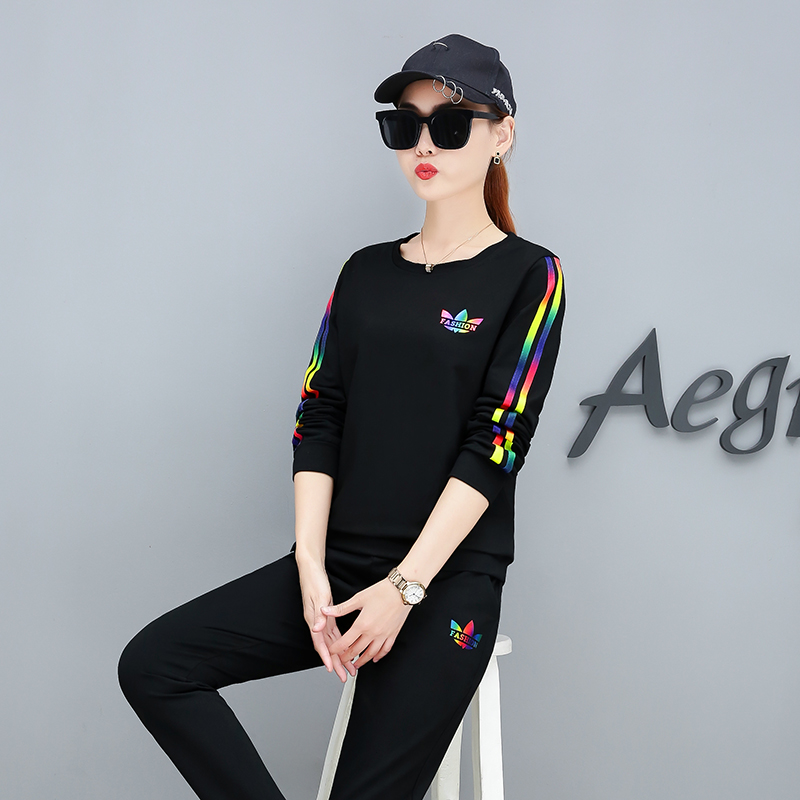Tenue de loisirs femme      - Ref 3238383 Image 1