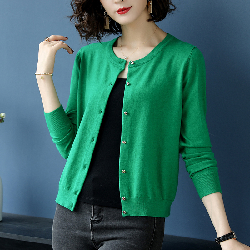 Short Coat Women's Knitted Cardigan Top Spring 2026 New Sweater Small Shirt High-Waisted Green Sweater