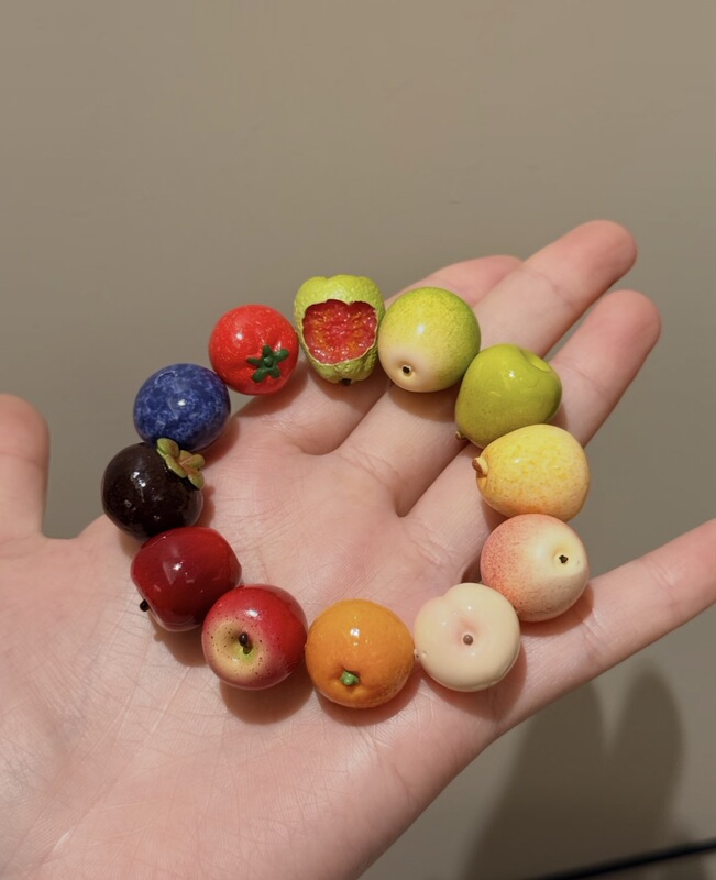 Apple Momo Cute Red Apple Beaded Bracelet Niche Design Personalized Accessory ins Exquisite Apple Momo Cute Red Apple Beaded Bracelet Niche Design Personalized Accessory ins Exquisite