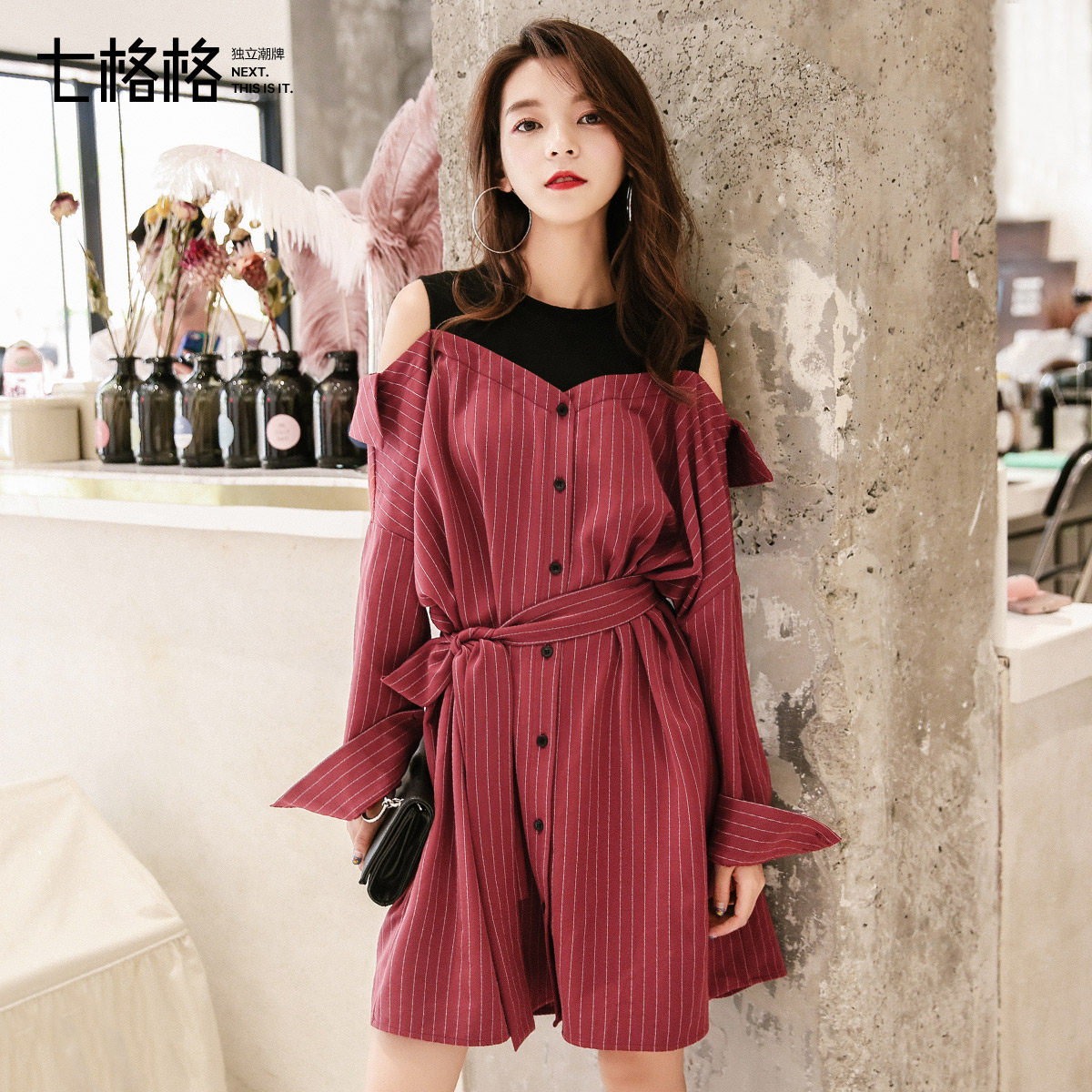 假两件套连衣裙拼接漏肩露肩2017秋装新款女装韩版时尚长袖衬衫裙