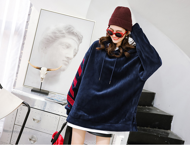 Sweatshirt femme OTHERMIX - Ref 3217185 Image 36