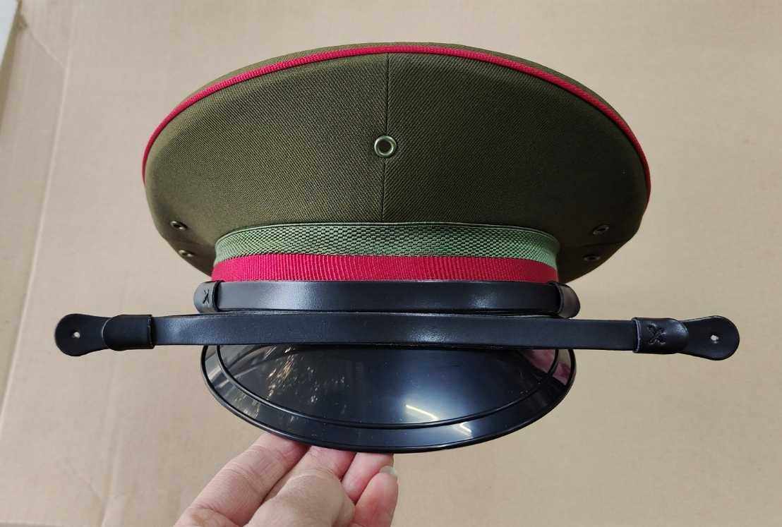 Old stock 87 large peak hat leather wind 85 85 87 87 04 04 05 05 cover type nut leather wind with large cap hat band