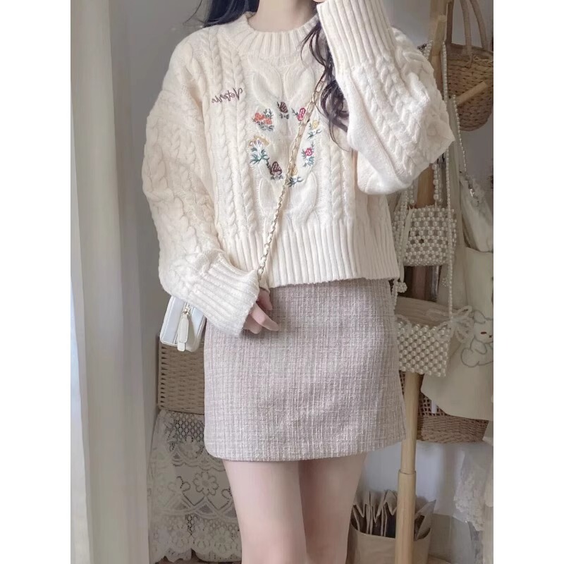 Autumn and Winter Twist Sweater for Women, Round Neck Pullover, Soft and Waxy, Thickeneded, Loose Outer Wear, Lazy Style, Thickeneded Short Top