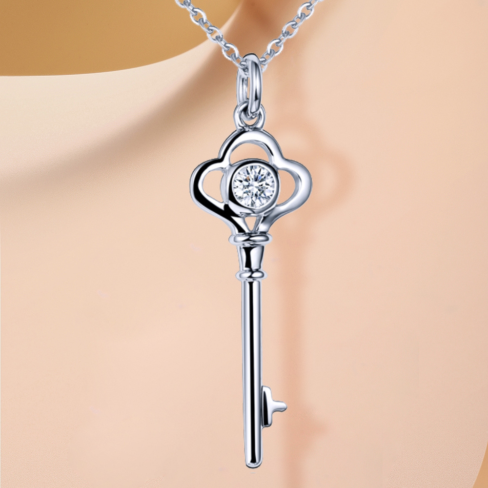 18K Rose Color Gold Key Diamond Necklace Real Drill 10 Pendant Pendant Female gold Platinum Customized Platinum Collarbone Jacket