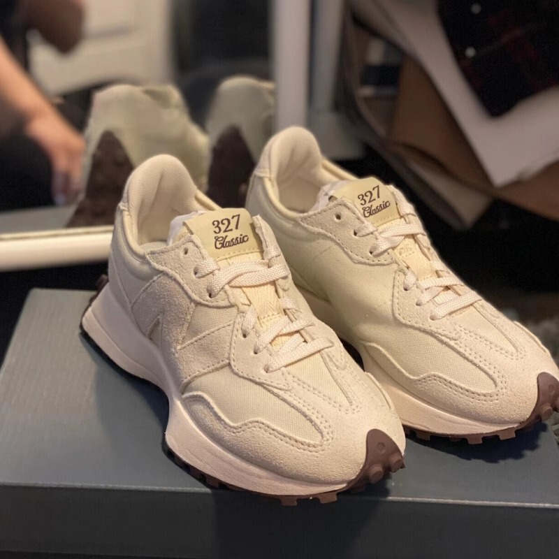 Putian Shoes 327 Sea Salt White Women's Shoes Men's Shoes 2026 New Lightweight Versatile Forrest Gump Slim Waist Sports Running Shoes