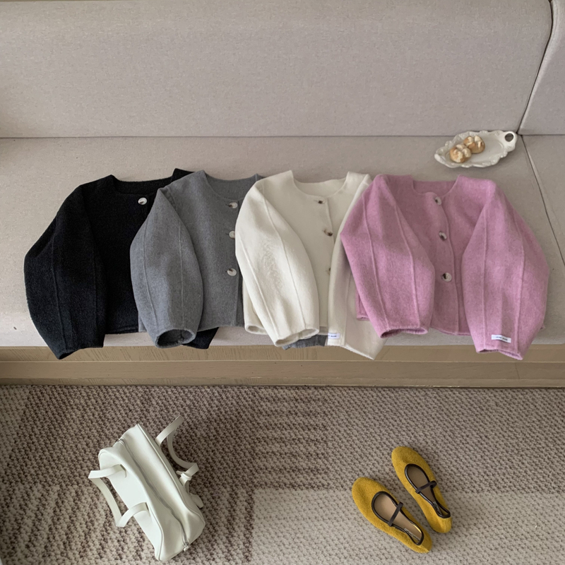 The Most Popular and Highly-Rated Korean-Style Round-Neck Wool Coat with Shell Buttons (2302W1)